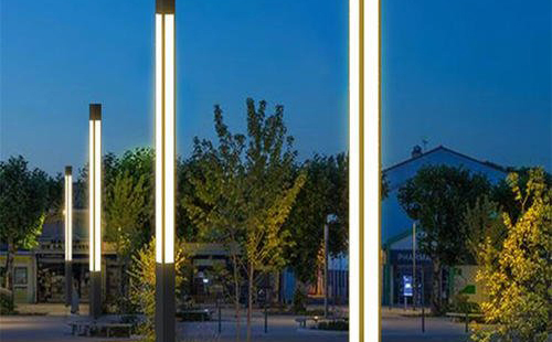 太阳能波密景观灯定制常见问题与解决方案