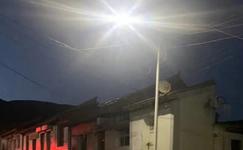 农村院子里最适合的波密太阳能路灯亮度与安装要点 农村院子里最适合的波密太阳能路灯亮度与安装要点